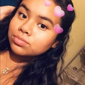 Meet your Posher, Jenyfer